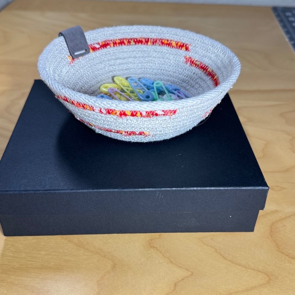 Basket - Picture 3 of 5